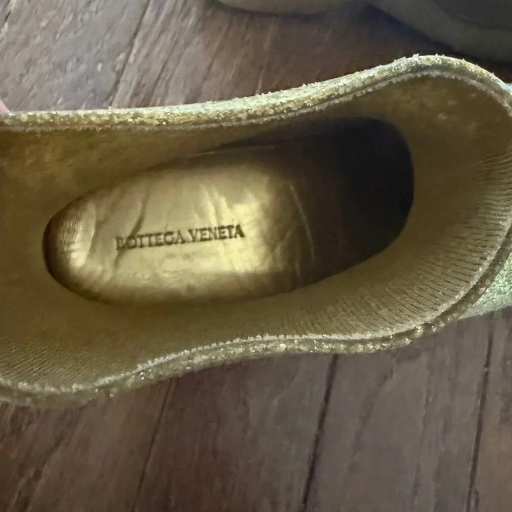 BOTTEGA VENETA Puddle Glitter Monobloc Chelsea Rubber Boots Gold Sz 39 EU/9 US